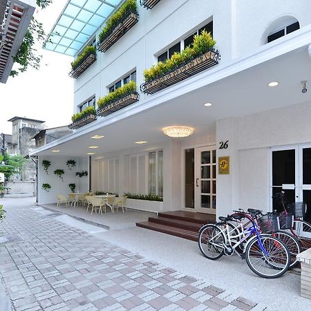 Ing Wang Hotel Tainan Bagian luar foto