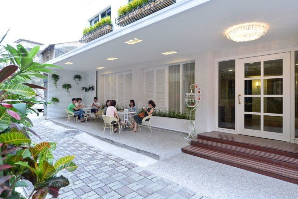 Ing Wang Hotel Tainan Bagian luar foto